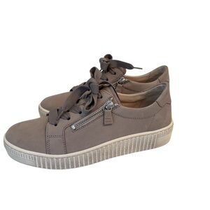 Gabor Sneaker Tan Suede Size 7.5 US  5 UK